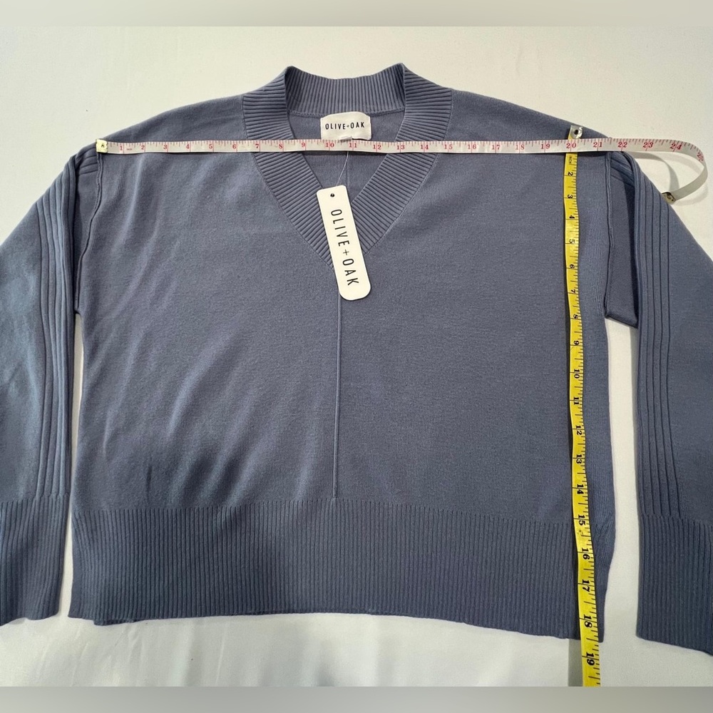 Olive & Oak V-Neck Sweater in Dusty Blue - Picture 3 of 4